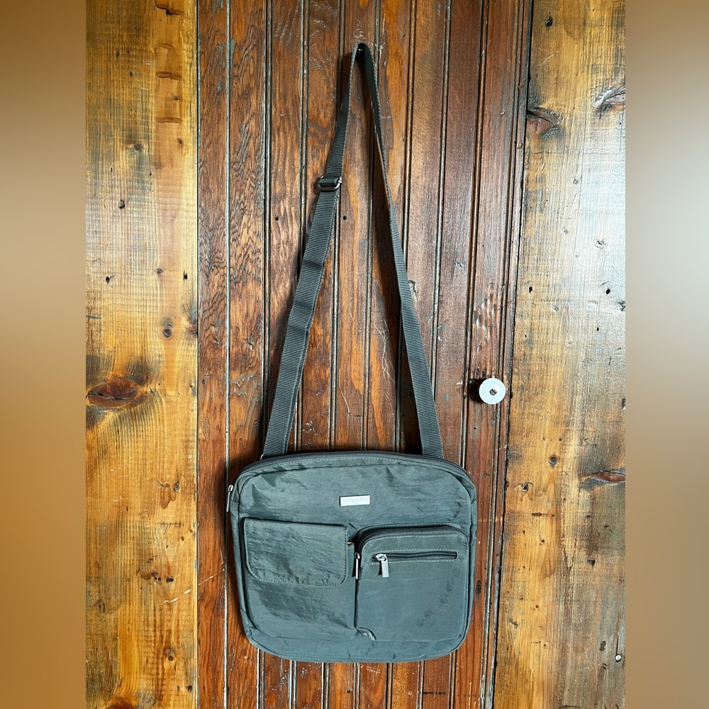 Baggallini Crossbody Purse Bag - Picture 2 of 8